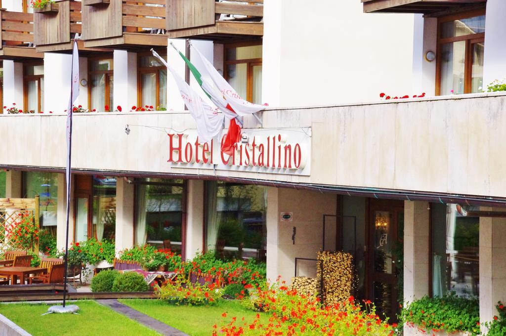 Hotel Cristallino D'Ampezzo Кортина д'Ампецо Екстериор снимка